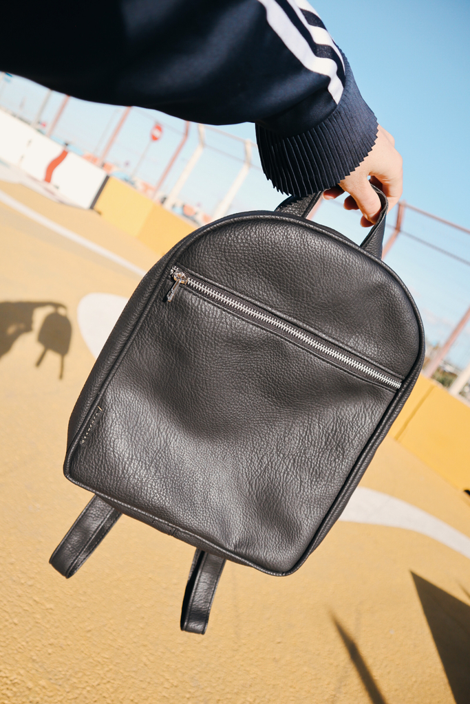 Mochilas negra hotsell
