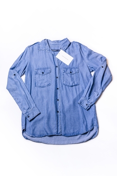 CAMISA CELESTE DENIM XARA BASIC - comprar online