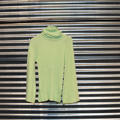 SWEATER POLERA VERDE NAIMA