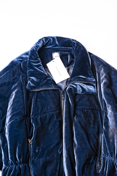 CAMPERA AZUL VELVET SEDA BESTIA - The Vintage Hole