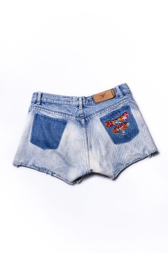 SHORT JEAN GASTADO KKOSUIKO - comprar online