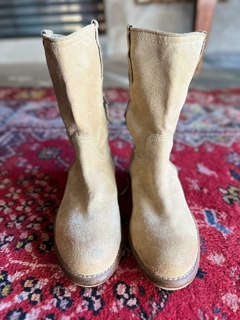 BOTAS GAMUZA BEIGE MANAS DESIGN - comprar online