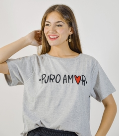 REMERA BORDADA SOPHY GRIS PURO AMOR