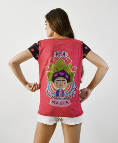 REMERA AMBER GRIS FRIDA ALAS on internet