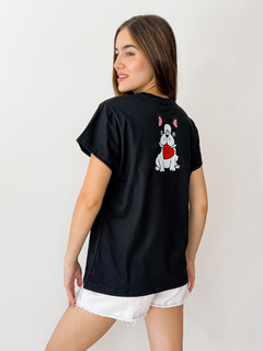 Remera Agus negra amor perro - PIPIRETA