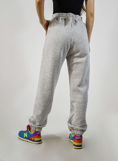 Image of CONJUNTO MADISON 2 PIEZAS (BUZO Y PANTALON) COOL AND KIND WHITE