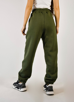 CONJUNTO FRISADO MADISON 2 PIEZAS VERDE BENDITA (PANTALON Y BUZO) - PIPIRETA