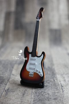 Mini Guitarra Stratocaster Fire - Photo Props