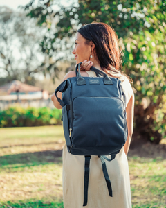 Mochila Maternal Classic Azul Marino - comprar online