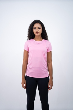 Camiseta Feminina Dry Rosa Lurk na internet