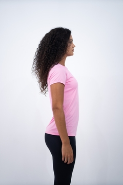 Camiseta Feminina Dry Rosa Lurk - Lurk | Meias e Vestuário Fitness [@lurkbr]