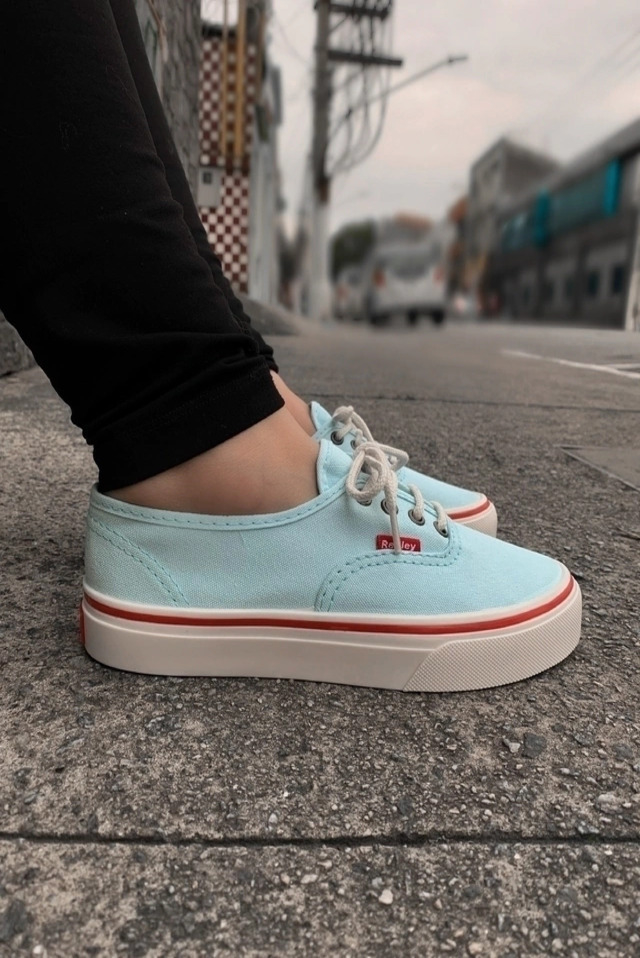 Tenis vans authentic azul bebe top