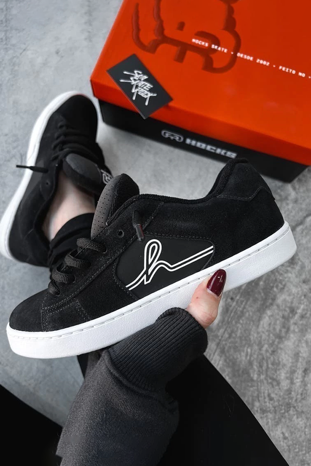 Tenis hocks preto e branco 2025