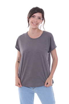 REMERA MC AOKI GRIS