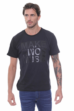 REMERA MC MAKE COLOR NEGRO