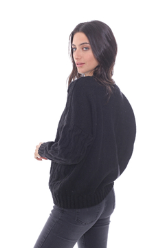 SWEATER VALPARAISO COLOR NEGRO en internet