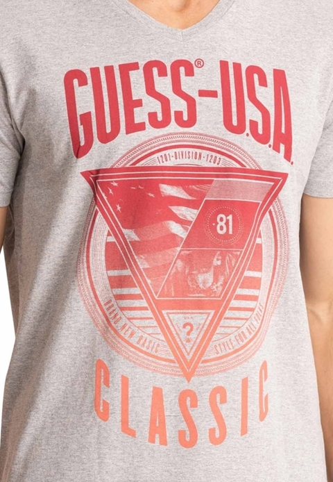 Camiseta Classic . - Cinza & Vermelho Escuro. - Guess M61TSHKP009 - comprar online
