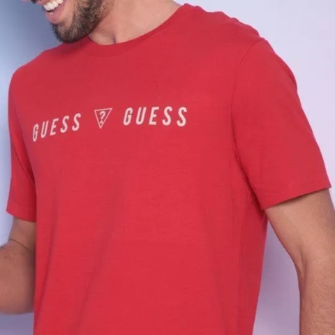 Camiseta Guess®. - Vermelha & Branca. - Guess MBFRTSKP853 na internet