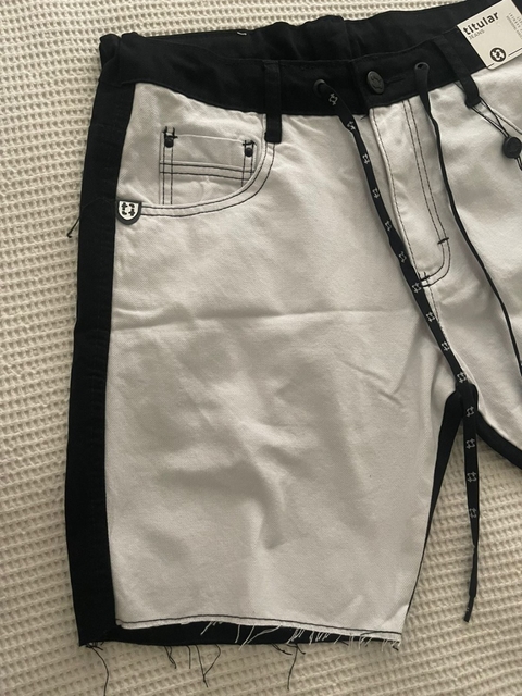 Bermuda Titular Jeans Preta com Frente Branca 13187 - comprar online