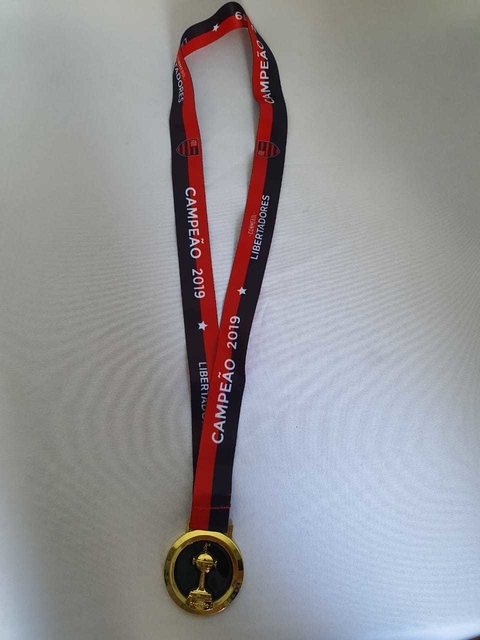 Caixa do Campeão: Medalha + Chaveiro Libertadores Flamengo 2019 Milled na internet