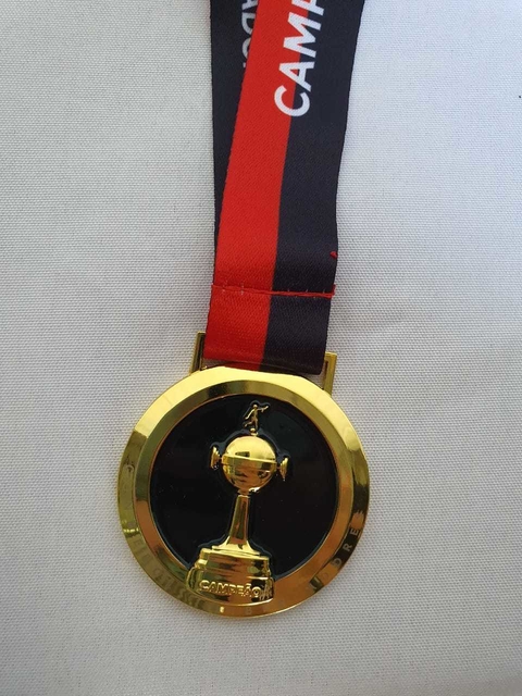 Caixa do Campeão: Medalha + Chaveiro Libertadores Flamengo 2019 Milled - Kevin Sports