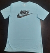 Camiseta Nike Sportswear Azul-Claro + Preto BV0622-497 na internet
