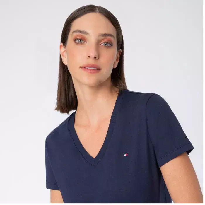 Blusa gola best sale v tommy feminina
