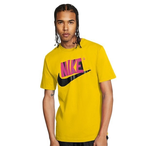 Camiseta Nike Reverse 2 Season Masculina Amarela DM4171-735