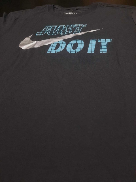 Camiseta Nike Just Do It Masculina Grafite + Azul DM4196-070 - comprar online
