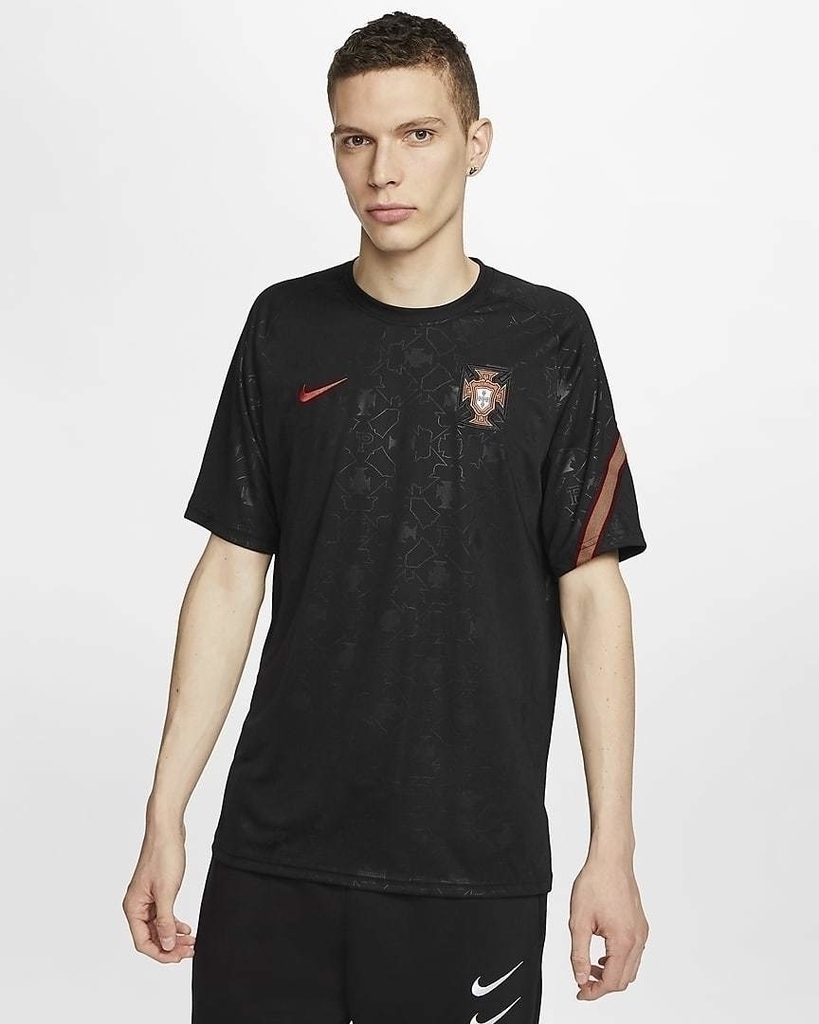 Camiseta Nike Portugal Pré Jogo 2020/21 Masculina CD2579-010