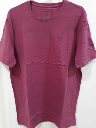 Camiseta Calvin Klein Jeans Masculina Ômega Peito - CKJM107B-0402