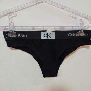 Calcinha Tanga Cotton Calvin Klein 1996 Preta - LUC279-0987