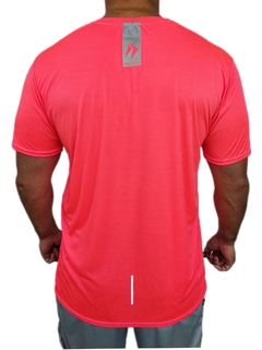 Remera Deportiva Coral - DESIGNED TO MOVE SPORT HOMBRE - JEMA INDUMENTARIA