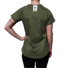 Remera ALGODÓN VERDE MILITAR - ESSENTIALS MUJER en internet