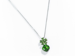 Collar Flor y Rombo Verde - comprar online