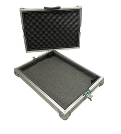 Flight Case Para Traktor S4. na internet