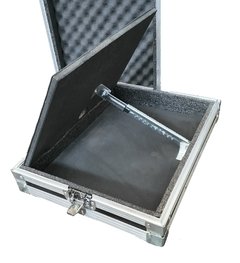 Case para monitor de palco ajustavel