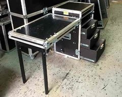 Road Case 3 Gavetas + 2u rack + Bancada Lateral