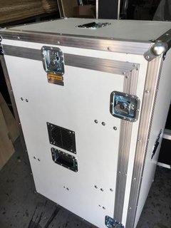 Case Rack, 8u + Mesa + Gaveta 30cm. Tampa Que Vira Bancada - Universalcases