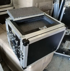 Case Rack Para Soundcraft Ui24 + 2u + Compartimento Superior MLZF - comprar online
