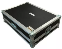 Flight Case Para Traktor S8 C/ Suporte Deslizante MLZ