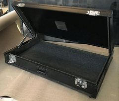 Imagem do Flight case para monitor Black escolha o tamanho da tela