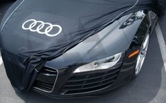 Capa Audi RS4 na internet