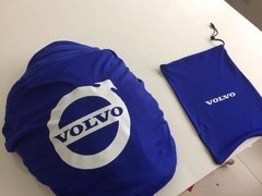 Capa Volvo V40 na internet