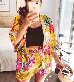 KIMONO HAITI LINO AMARILLO (SIN CAMBIO)