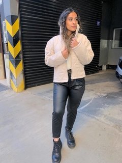 CAMPERA POLY MATELASSE NUDE (SIN CAMBIO) en internet