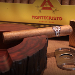 Montecristo Edmundo - X 3 Unidades petaca cerrada