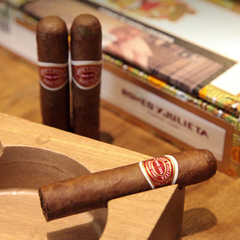 Romeo y Julieta Petit Royal - Unidad