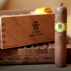 Trinidad Vigia - x 12 Unidades caja cerrada