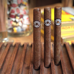 Montecristo N°3 - X 5 Unidades petaca cerrada - comprar online